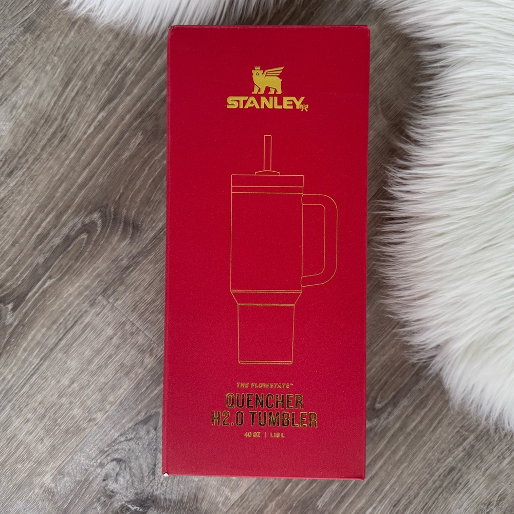 ❤️❤️‍🔥STANLEY 40 OZ. LIMITED EDITION Scarlet Tinsel Tumbler♦️ - Picture 9 of 12